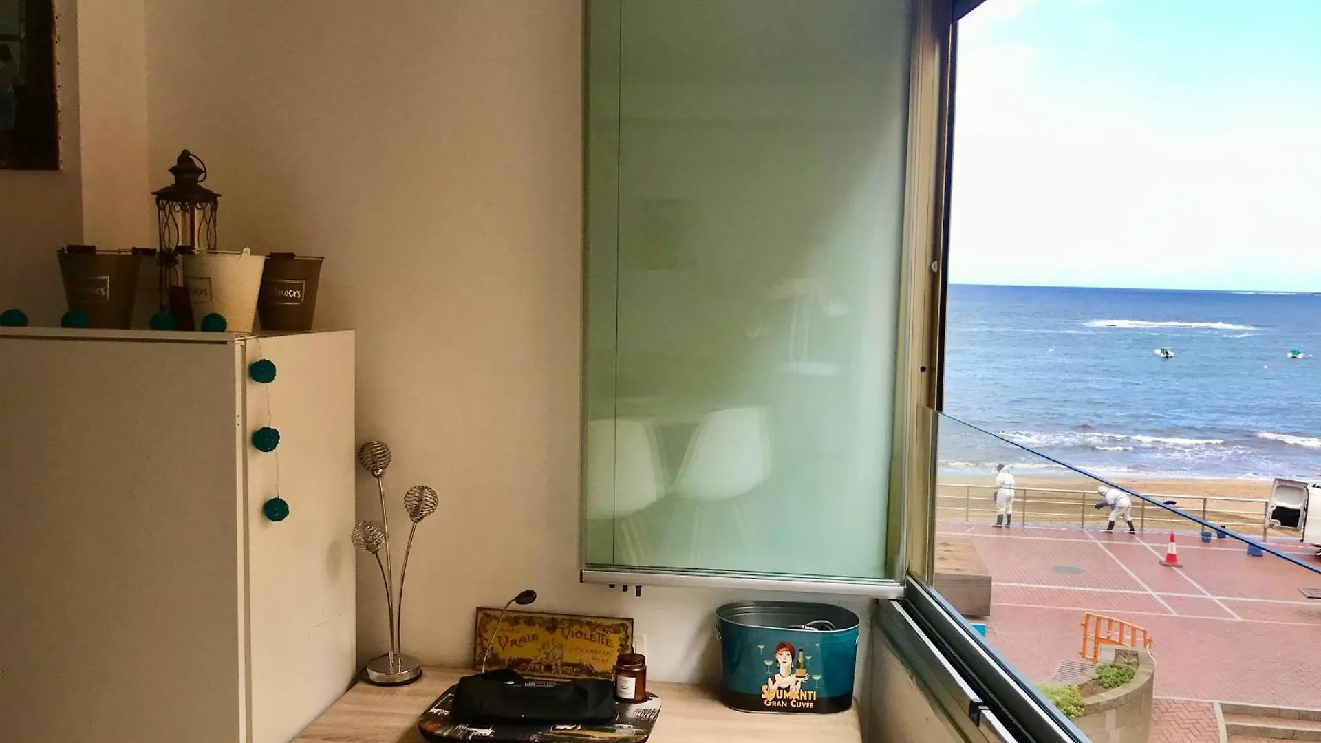 Vivienda Vacacional En Primera Linea De Playa Y Vistas Al Mar Y Piscina Las Palmas de Gran Canaria Spain